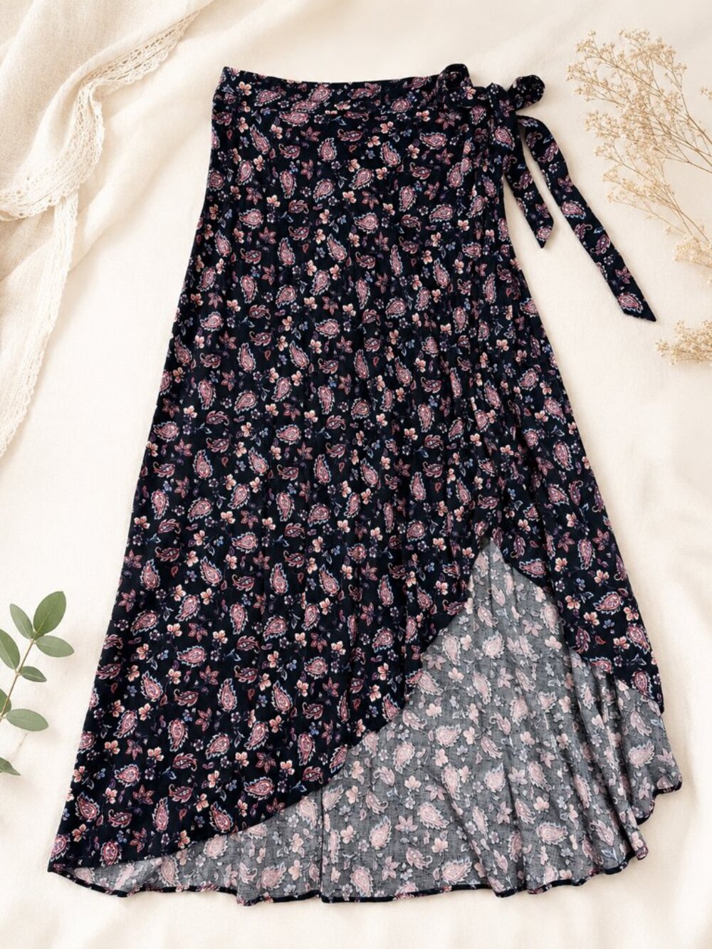 Forever 21 Women’s Wrap Maxi Skirt Paisley Floral Tie Waist Boho Black